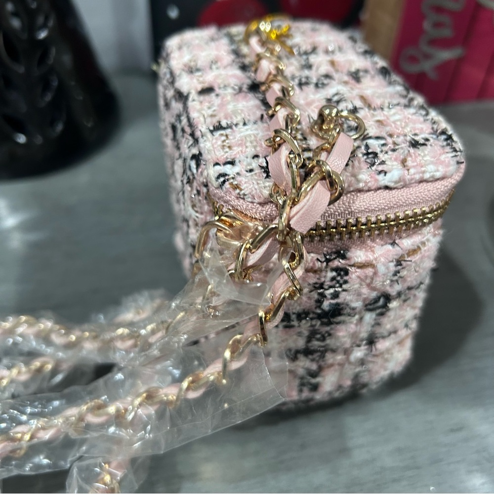 Chic Pink BeBe Vanity Tweed Crossbody Bag - Picture 4 of 5